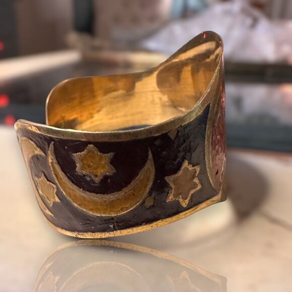 Vintage Brass Hand Painted TAURUS Zodiac Astrology Cuff Bracelet - Picture 6 of 9